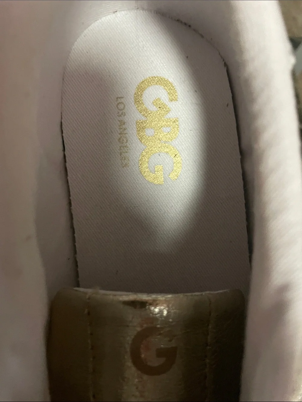 G Los Angeles Women’s Metallic  Gold Low-Top Lace-Up Sneakers size 8.5 NWT